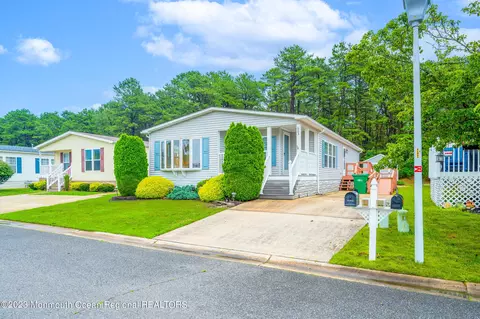603 Walden Way, Whiting, NJ 08759