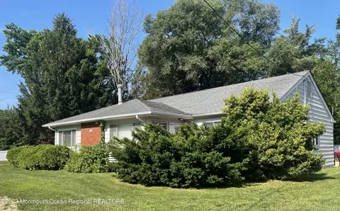 34 Pheasant St #A, Manchester, NJ 08759