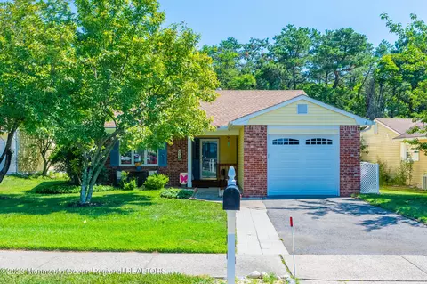 108 Seaview Ave, Brick, NJ 08723