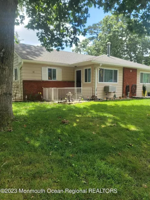 9 Pheasant St # b, Manchester, NJ 08759