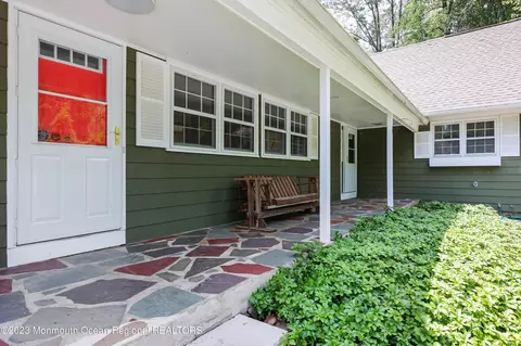 37 Redmont Rd, Watchung, NJ 07069