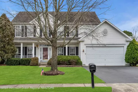 19 Penn Pl, Forked River, NJ 08731