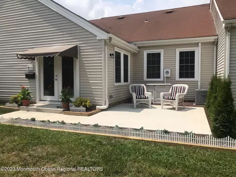 77 Parkway Dr # C, Freehold, NJ 07728