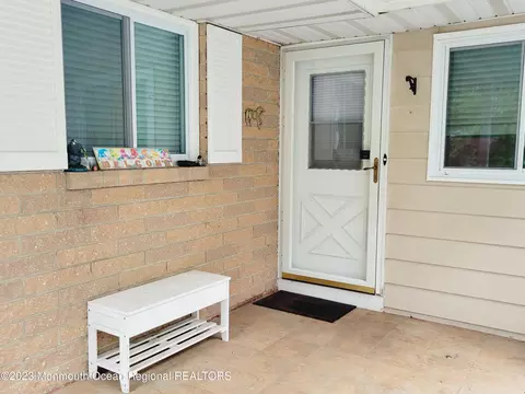 3 Blue Jay St #D, Manchester, NJ 08759