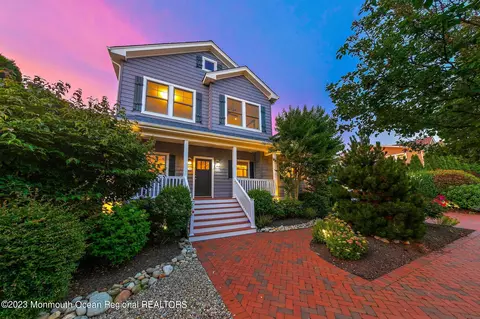 15 W Muriel Ave, Long Beach Township, NJ 08008