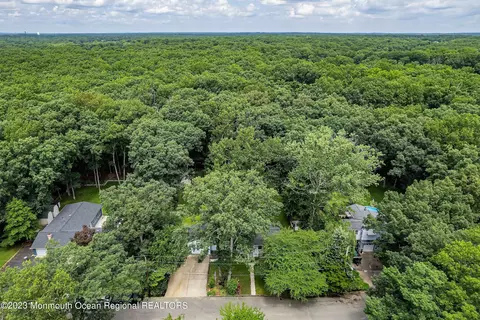 17 Murdock Pl, Jackson, NJ 08527 photo 4