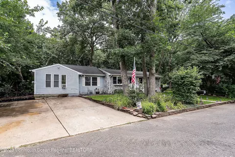 17 Murdock Pl, Jackson, NJ 08527 photo 3
