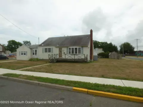 114 Summerlan Pl, Neptune City, NJ 07753