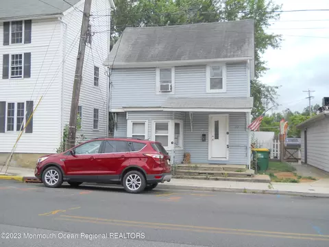 32 Main St, New Egypt, NJ 08533