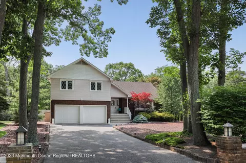 115 Mello Ln, Toms River, NJ 08753