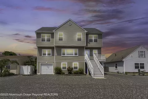 16 Brookfield Dr, Brick, NJ 08723
