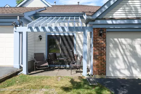 98 Gimbel Pl #1603, Ocean, NJ 07712