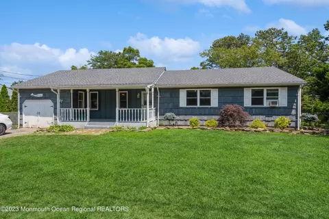287 Essex Dr, Brick, NJ 08723