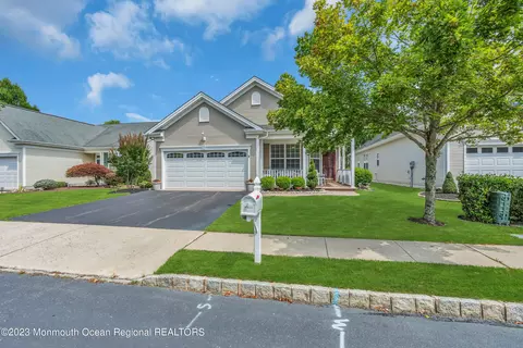 75 Marlow Dr, Jackson, NJ 08527 photo 4