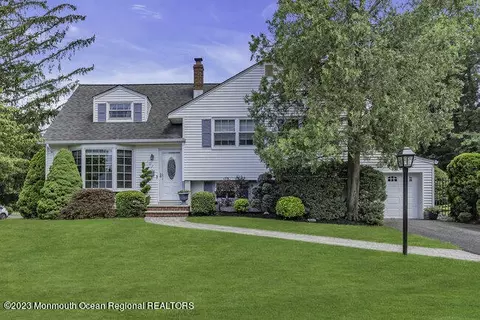 103 Lawrence Pl, New Monmouth, NJ 07748