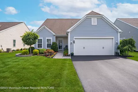 6 Addlestone Ln, Manchester, NJ 08759
