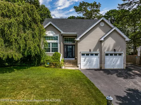 183 Anchor Ave, Stafford, NJ 08050