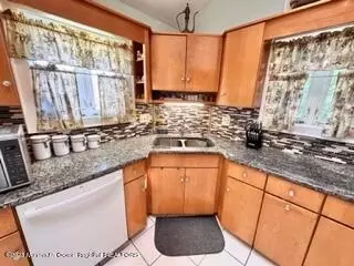 57 Eardley Rd, Edison, NJ 08817 photo 19