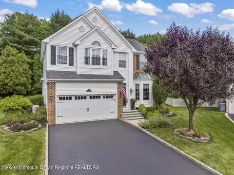 18 Nicholson Ky, Colts Neck, NJ 07722