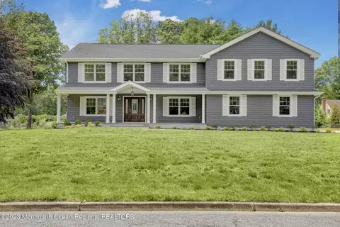 38 Ladwood Dr, Holmdel, NJ 07733