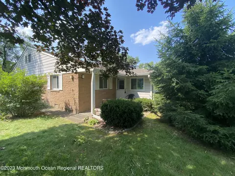 2 Flamingo Ter # D, Manchester, NJ 08759
