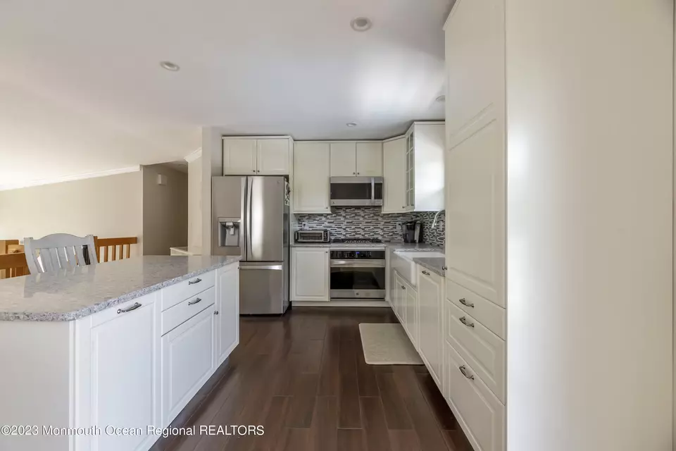  40 Heritage Dr, Howell, NJ 07731 photo 11