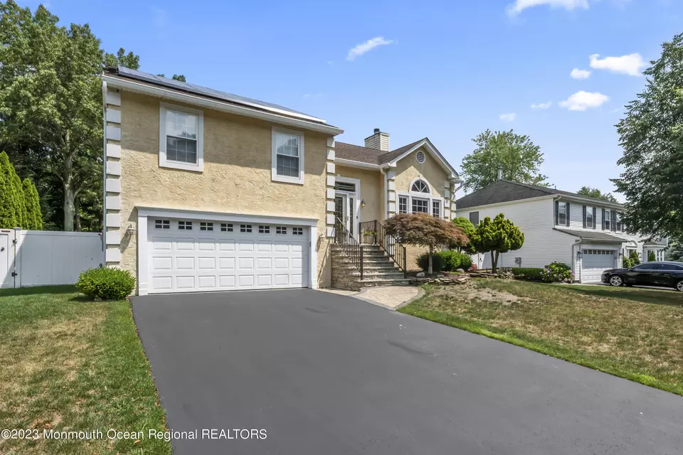  40 Heritage Dr, Howell, NJ 07731 photo 3