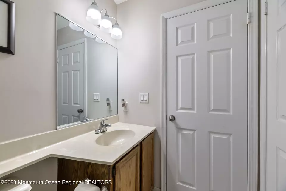  40 Heritage Dr, Howell, NJ 07731 photo 22