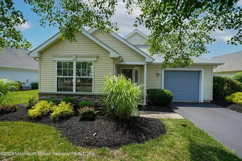 2568 Haverhill Ct, Toms River, NJ 08755