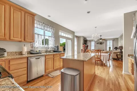 4 Jefferson Dr, Brick, NJ 08724 photo 16