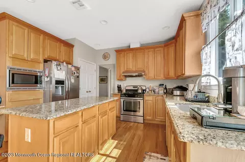 4 Jefferson Dr, Brick, NJ 08724 photo 17