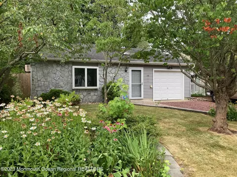 110 Vulcan Way, Little Egg Harbor, NJ 08087