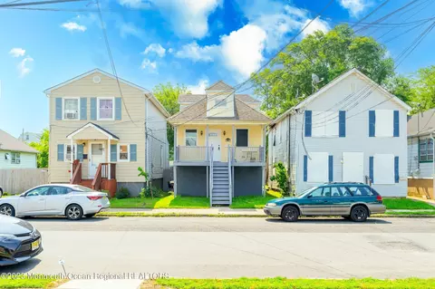 22 Belleview Ave, Keansburg, NJ 07734
