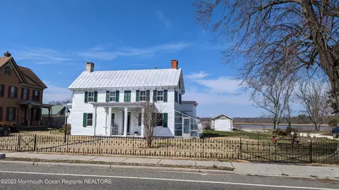 303 Baptist Rd, Downe, NJ 08345