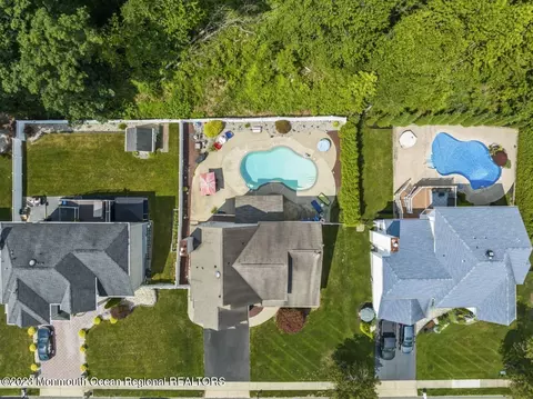14 Reddington Dr, Matawan, NJ 07747 photo 10