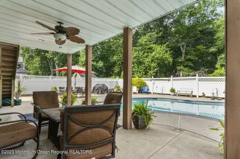 14 Reddington Dr, Matawan, NJ 07747 photo 18