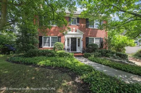 553 N Edgemere Dr, Allenhurst, NJ 07711