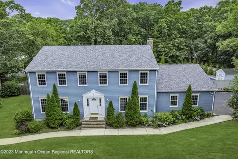 20 Jacqueline Ct, Lanoka Harbor, NJ 08734