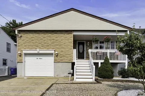 111 Mizzen Rd, Brick, NJ 08723