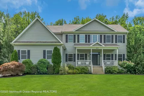300 Gold Ct, Manalapan, NJ 07726
