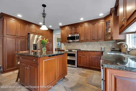 17 Lordina Dr, Edison, NJ 08817 photo 12
