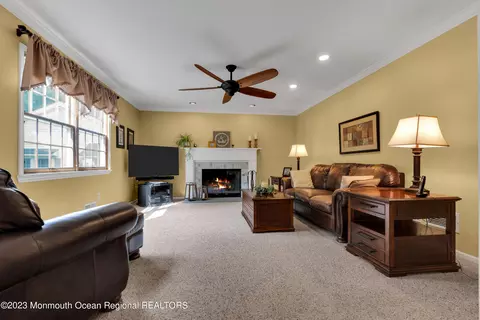 17 Lordina Dr, Edison, NJ 08817 photo 14