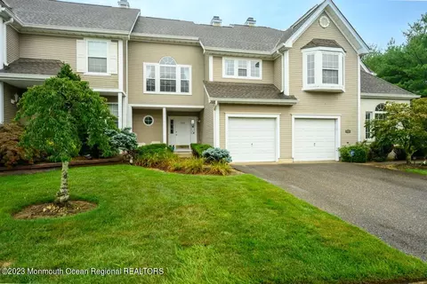 5502 Belmont Ct, Toms River, NJ 08755