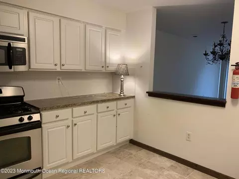 14 Lisa Ct, Old Bridge, NJ 08857