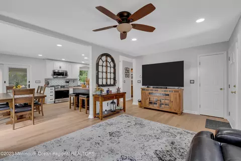 821 Wright Debow Rd, Jackson, NJ 08527 photo 9