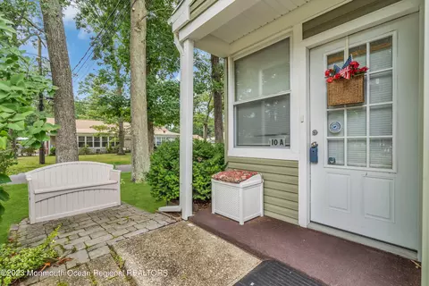 10 Cedar St # A, Toms River, NJ 08757