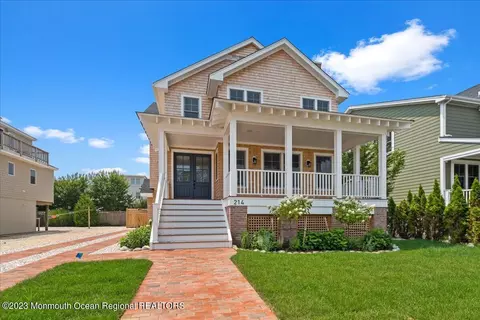 214 2nd St, Beach Haven, NJ 08008
