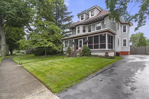 315 Church St, Lakehurst, NJ 08733