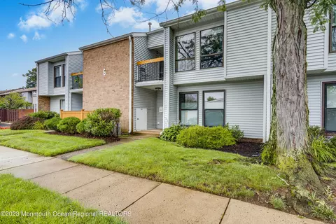 6 Dennison Dr #O, East Windsor, NJ 08520