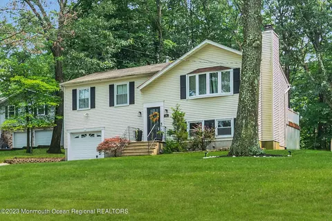 36 7th Ave, Mine Hill, NJ 07803